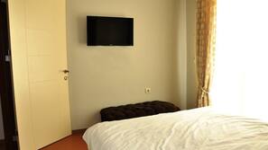 1 Schlafzimmer, Schreibtisch, Bügeleisen/Bügelbrett, kostenloses WLAN