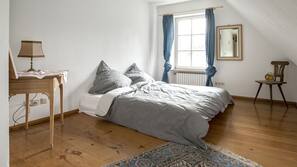 3 Schlafzimmer, Bügeleisen/Bügelbrett, WLAN, Bettwäsche