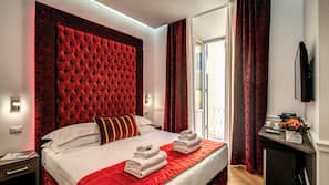 Ropa de cama de alta calidad, edredones de plumas, minibar y caja fuerte