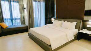 In-room safe, desk, iron/ironing board, free WiFi