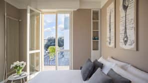 1 bedroom, in-room safe, desk, soundproofing