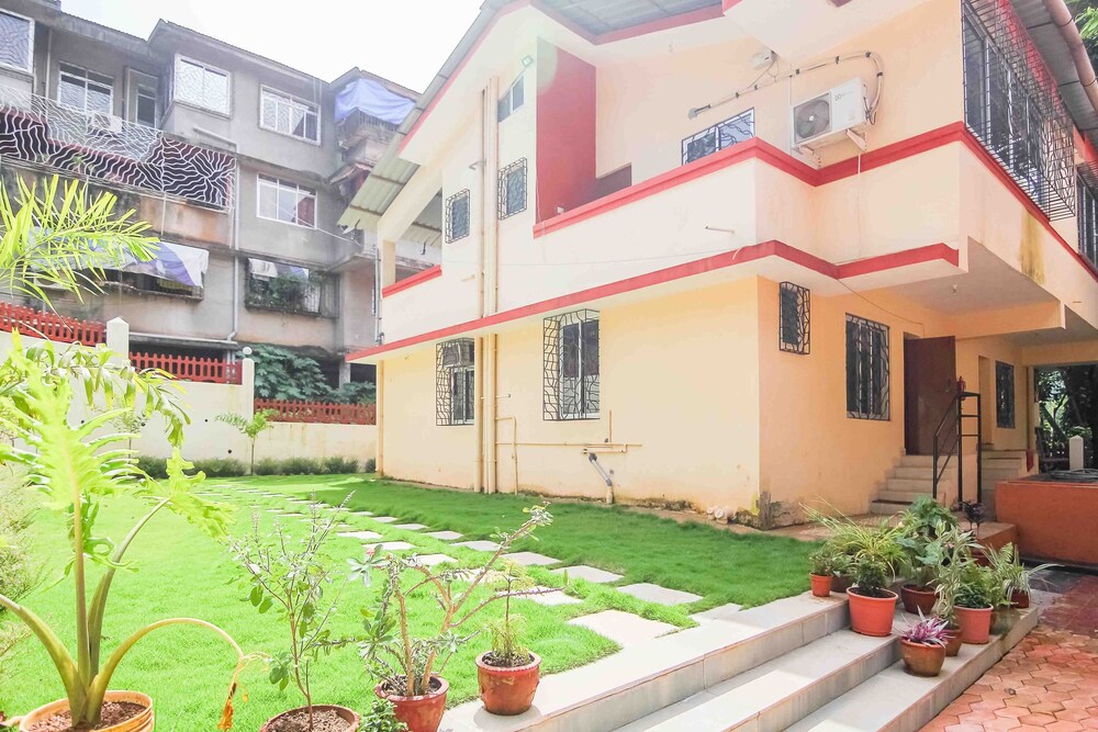 3 Bedroom Holiday Villa Sylvia In North Goa Alto De - 