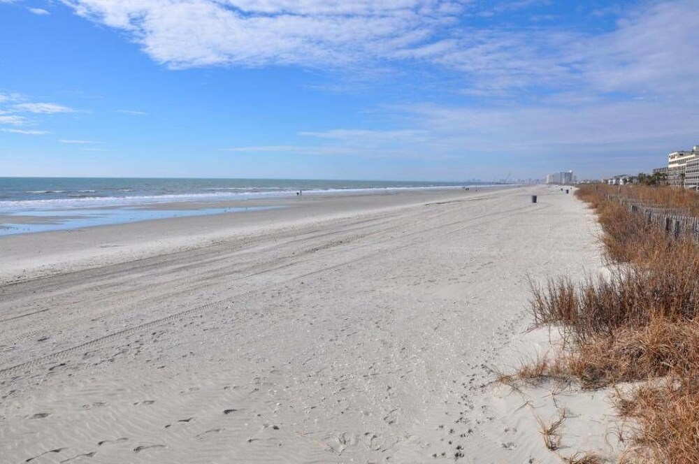 A Place At The Beach 1b 2 Br Condo By Redawning 2018 Room Prices Hotel Front Featured Image