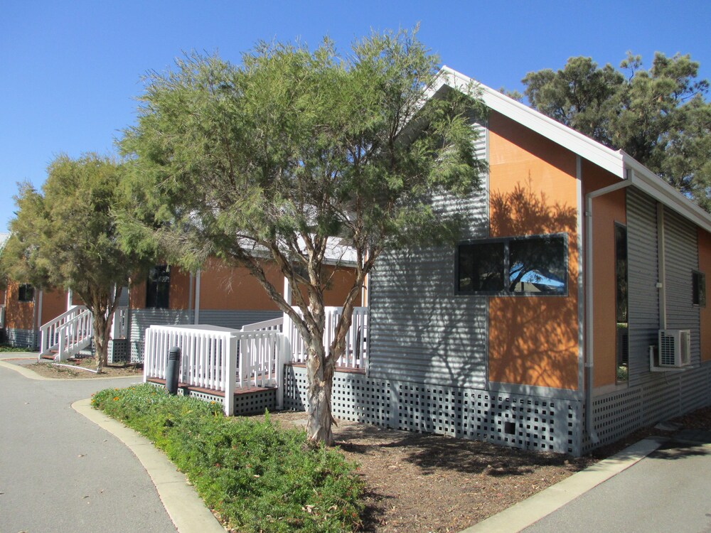 Mandurah Ocean Marina Chalets Deals & Reviews (Perth, AUS) Wotif