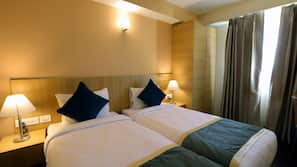 Egyptian cotton sheets, premium bedding, down duvet, Select Comfort beds
