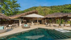 Outdoor pool, pool loungers