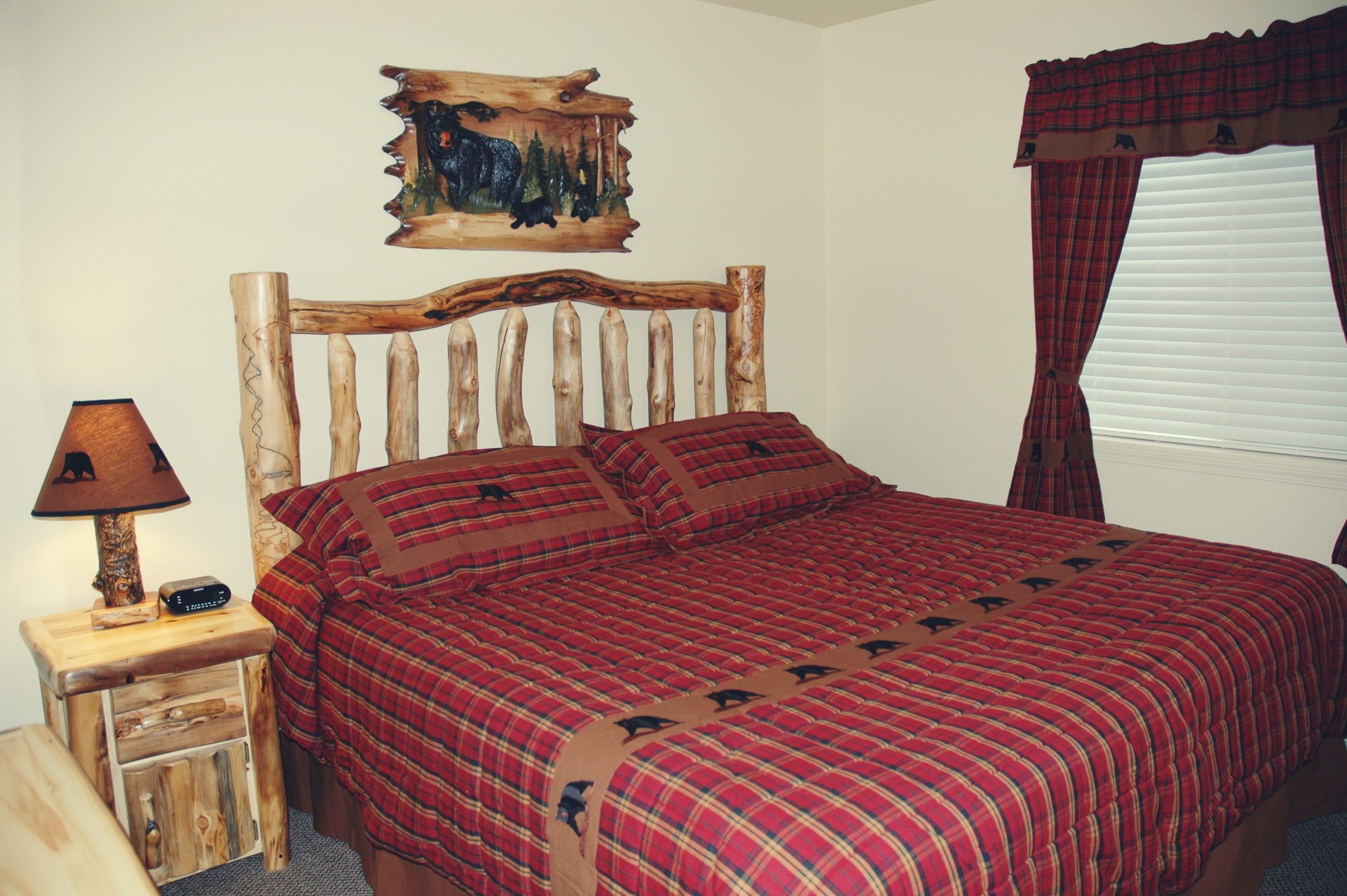 Bear Trap Cabins In Gardiner Mt Expedia