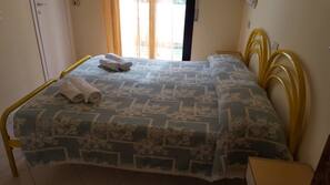 Een kluis op de kamer, een bureau, gratis babybedden, gratis wifi