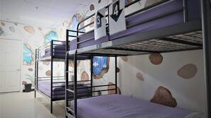Iron/ironing board, free WiFi, linens