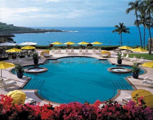 Lanai Hotels From 215 Hotel Deals Travelocity Lanai