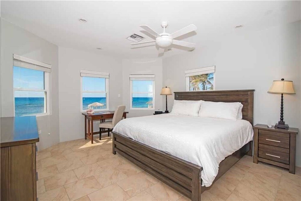 Coco Kai Beach Front Villa with Heated Pool and Private Dock North