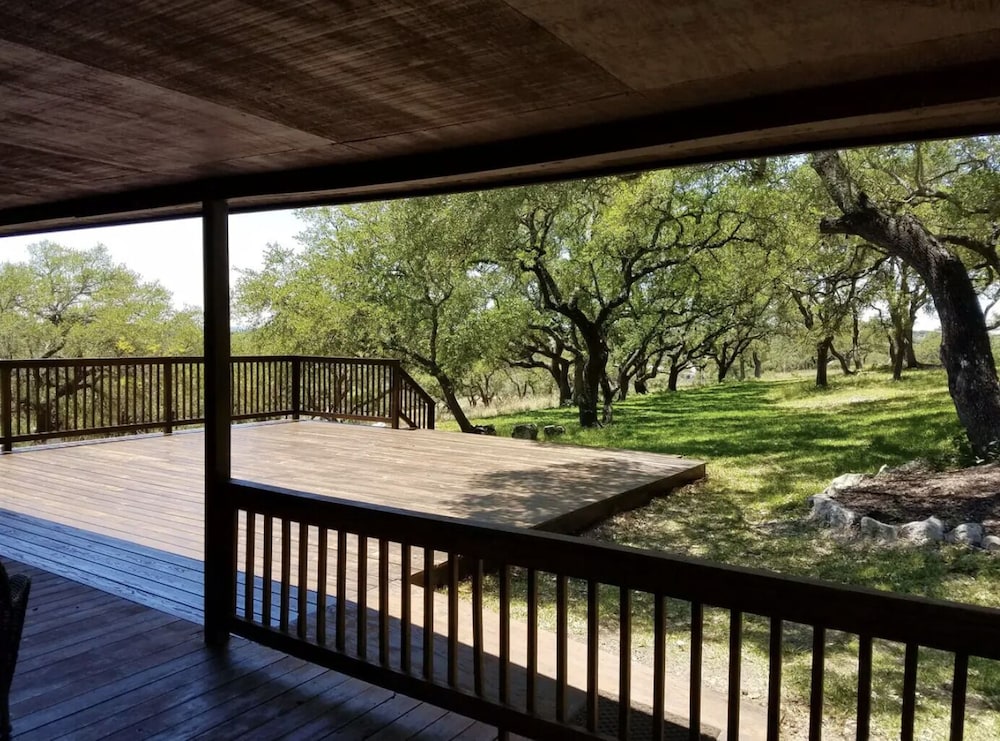 Mountain View Hill Country Retreat with 2000 sq ft Deck and Balcony