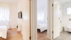 2 chambres, bureau, rideaux occultants, fer et planche à repasser