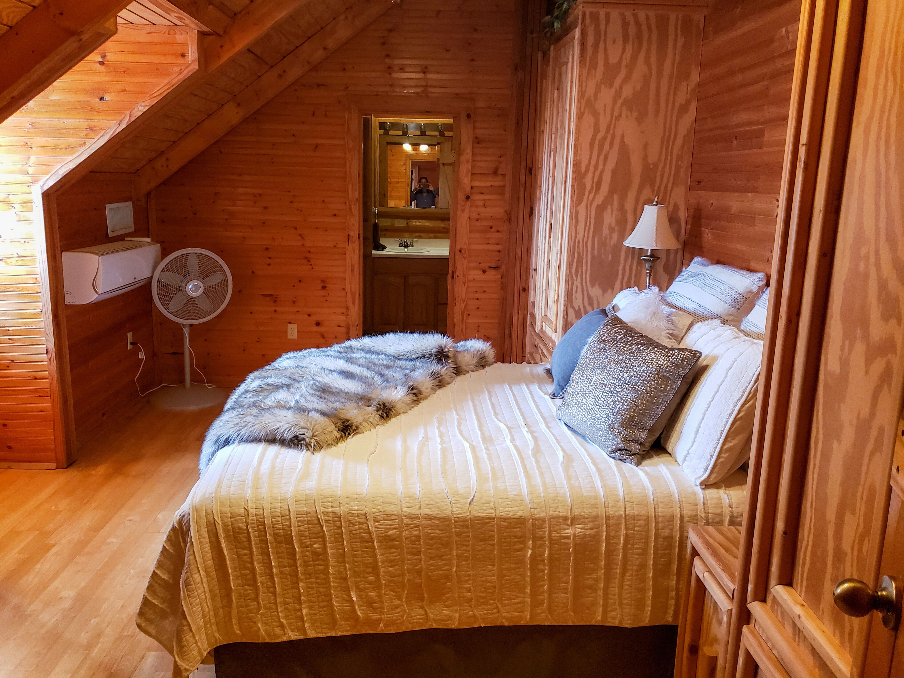 4d Guest Ranch ~hill Country With 300 Animals And 3 Stocked Ponds~ in Luling, United States