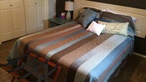 2 bedrooms, iron/ironing board, WiFi, linens