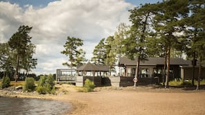 Nær stranden