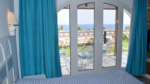 2 bedrooms, premium bedding, iron/ironing board, free WiFi