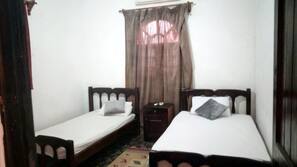 1 quarto, escrivaninha, Wi-Fi de cortesia