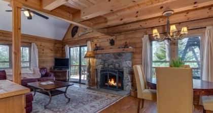 Horseshow Hideaway – Pet Friendly Cabin, 7 Minutes to TIEC