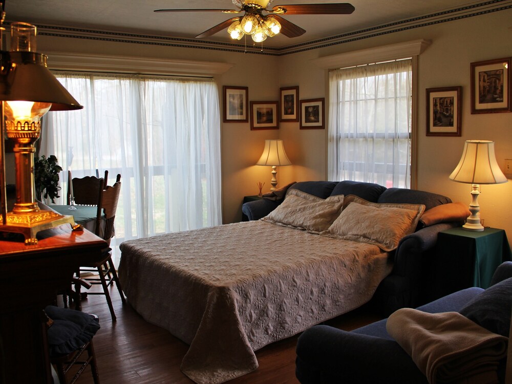 Beaver Lake Rent Cabin Lg Covered Deck RoomFirepitQuietPrivate7Mi Rogers AR Benton County