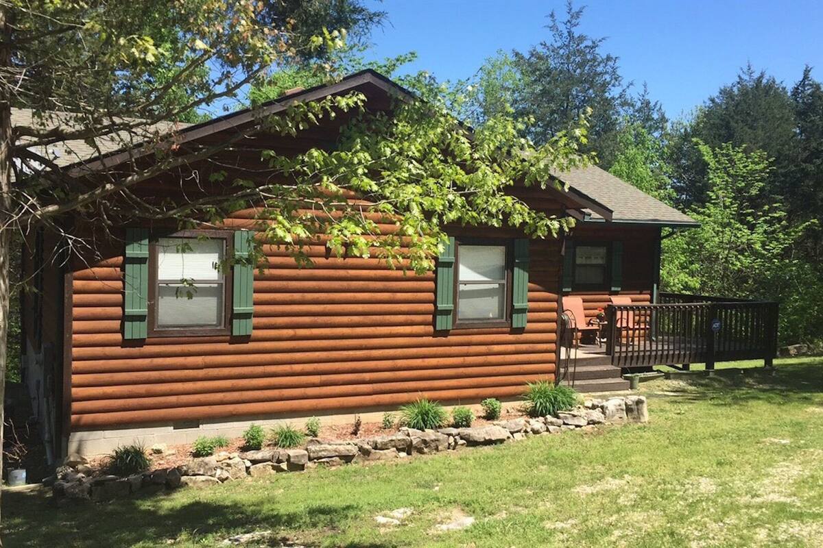 Perfect Lakefront Cabin On Table Rock With Wifi Available In Eagle Rock Mo Expedia