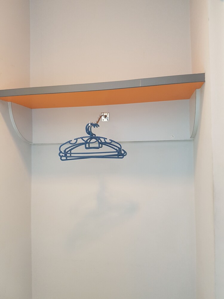 Foto - Swing & Pillows - KL Sg Besi, Kuala Lumpur