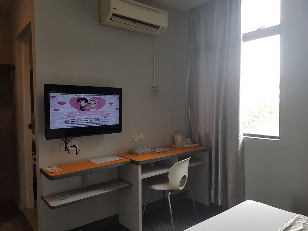 Foto - Swing & Pillows - KL Sg Besi, Kuala Lumpur