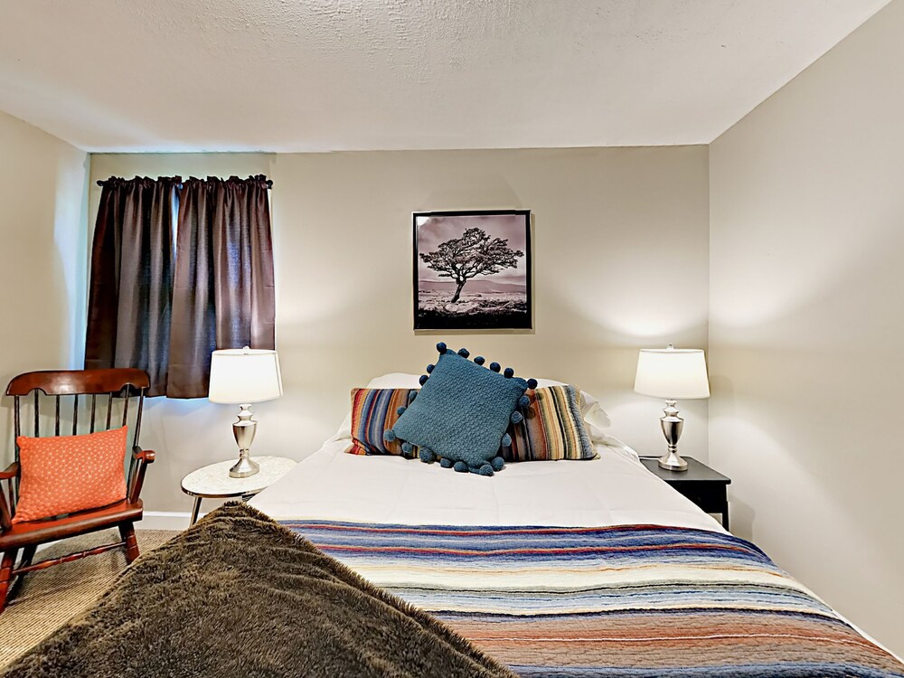 14th Ave S Home 3 Br Home In Nashville Tn Expedia