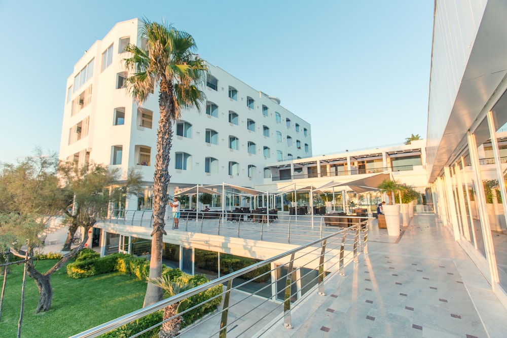 Photo - Grand Hotel Costa Brada