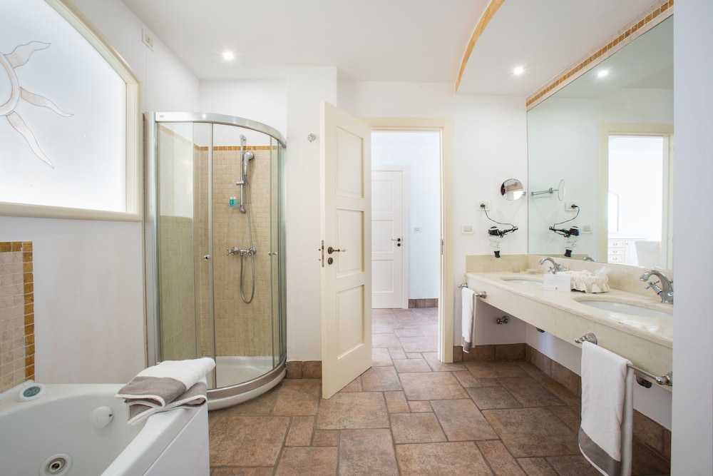 Photo - Grand Hotel Costa Brada