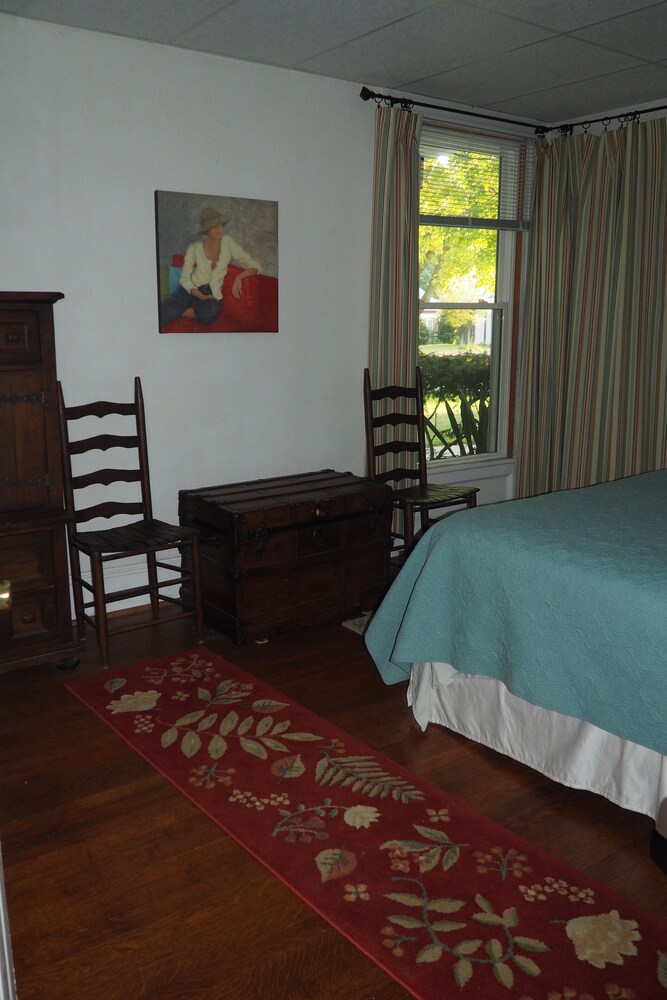 Elegant 19th Century New England 2BR vacation rental at Garfield House Lee Vrbo