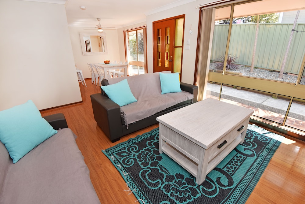 Hopetoun Villa 2018 Room S Deals Reviews Expedia Parking Featured Image Guestroom In Room