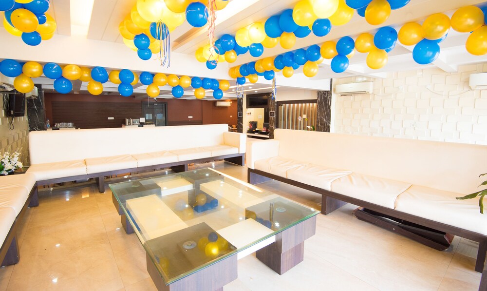 Treebo Trend Kings Court Reviews Photos Rates - 