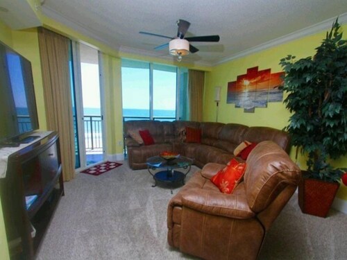 Great Place to stay Mar Vista Grande 812 - 3 Br Condo near North Myrtle Beach 