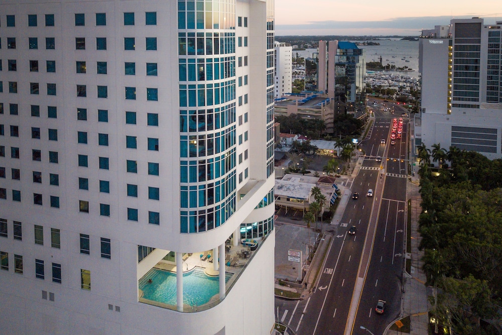 Embassy Suites by Hilton Sarasota, FL in Sarasota Best Rates & Deals