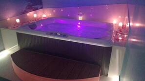 Bain à remous intérieur