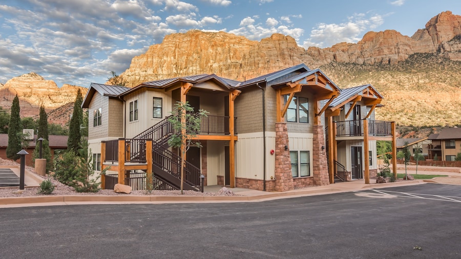 Watchman Villas