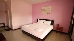 Rollaway beds, free WiFi