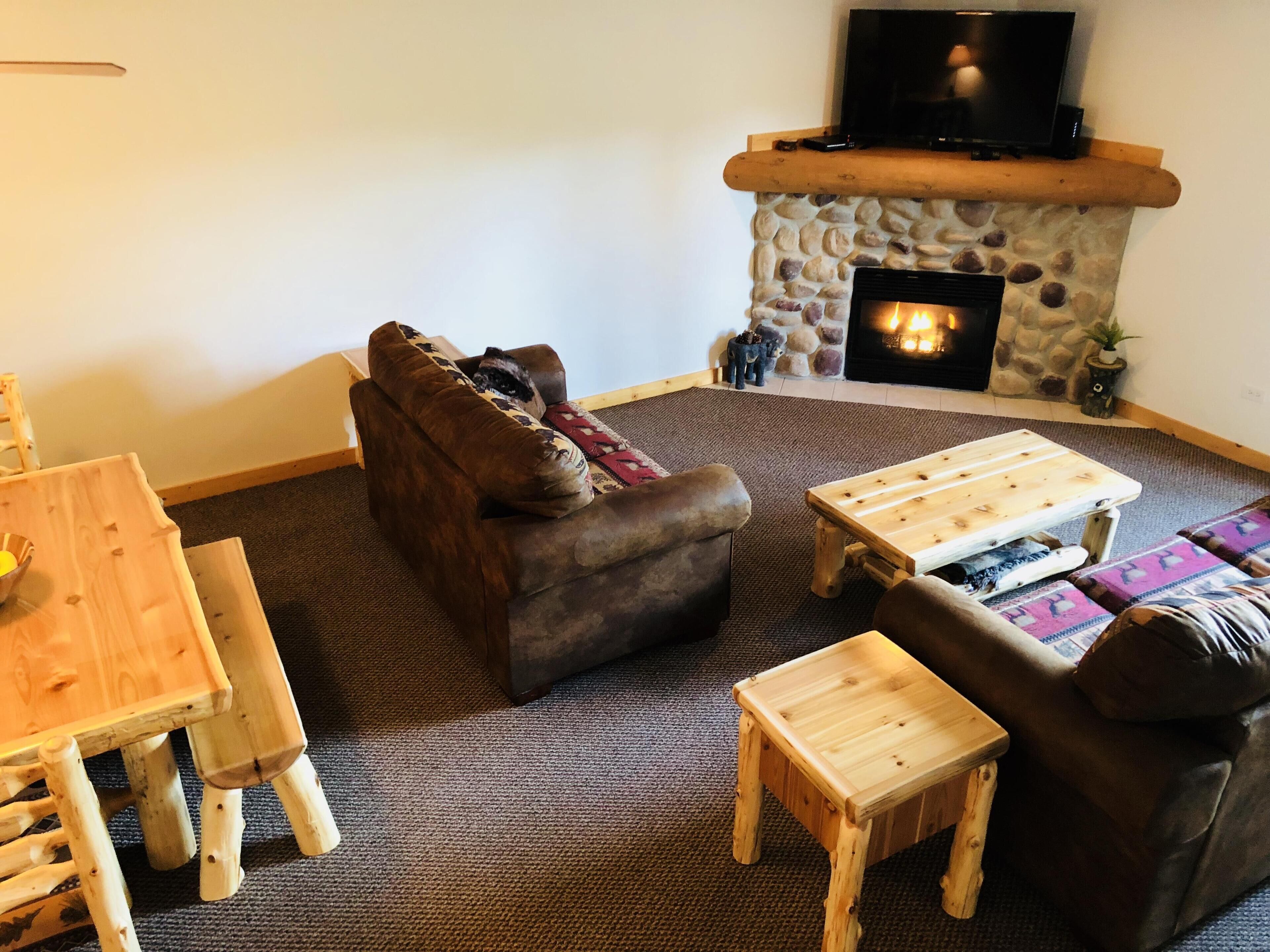 Villa In Ottawa Sleeps 10 Expedia Vacation Rentals