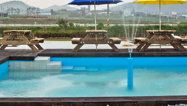 Seasonal outdoor pool