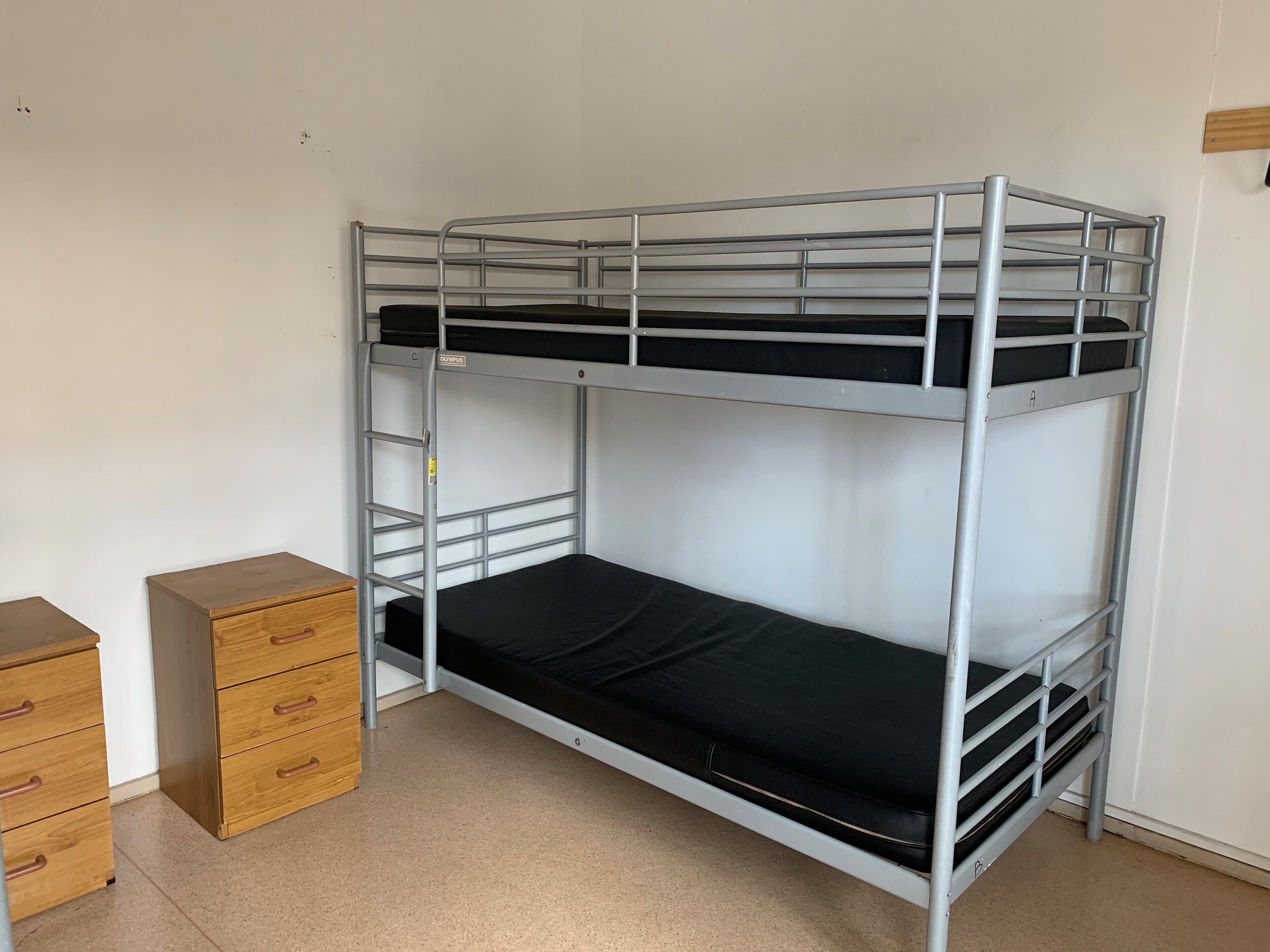 Roey Backpackers & Party Bar