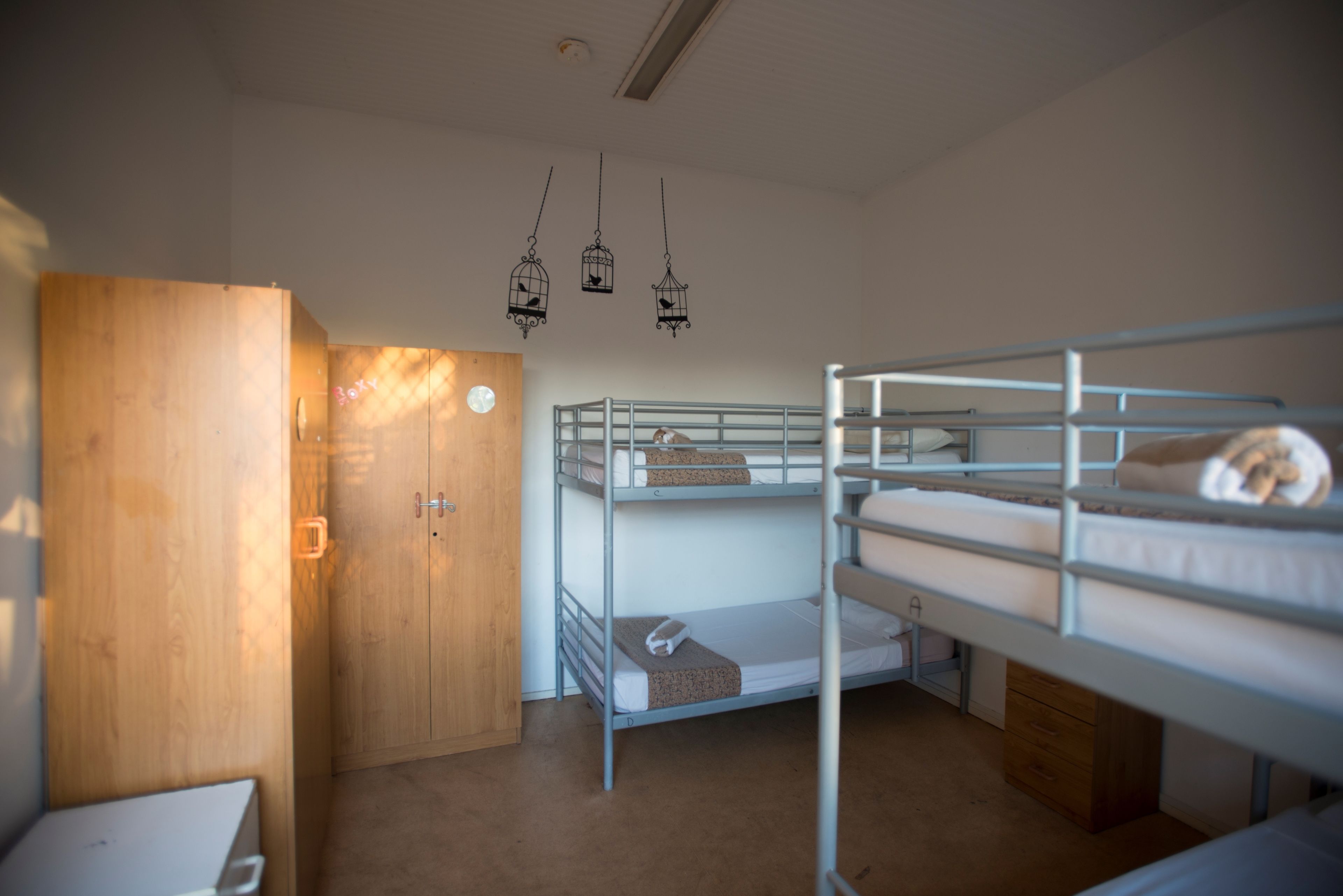 Roey Backpackers & Party Bar