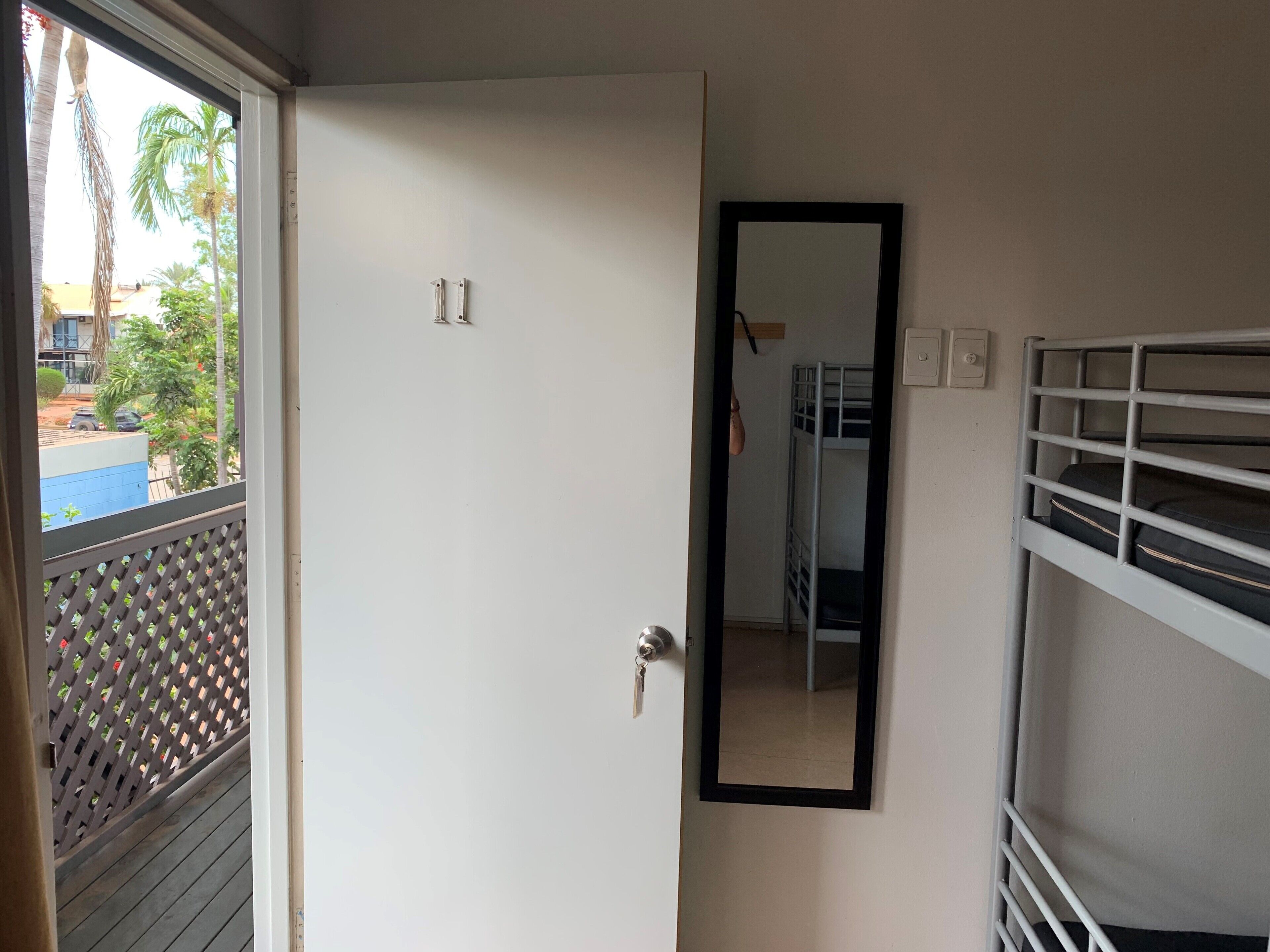 Roey Backpackers & Party Bar