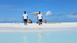 Beach nearby, beach massages, beach yoga