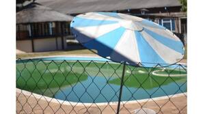 Kolam renang outdoor