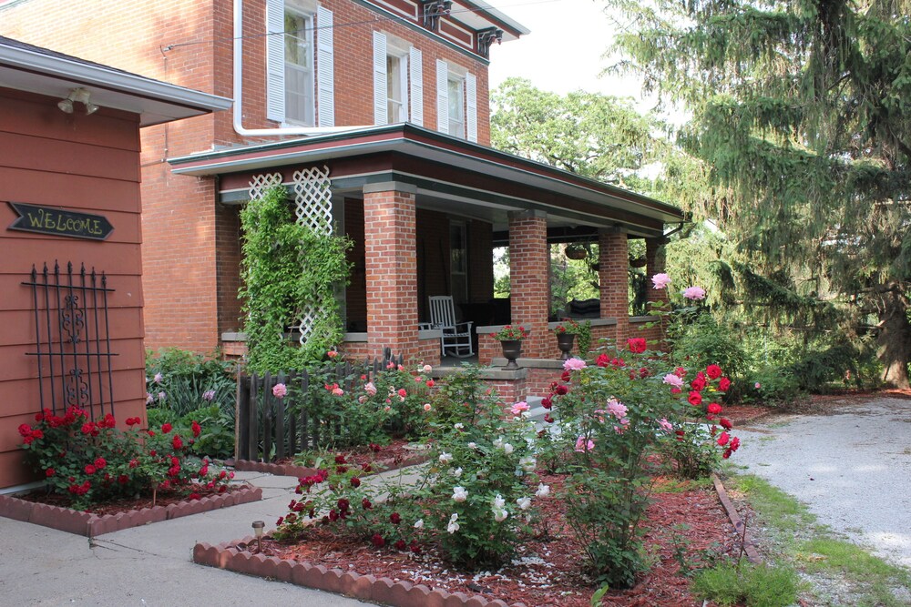 Whispering Pines Bed And Breakfast In Nebraska City Hotel Rates Reviews On Orbitz Whispering Pines Bed And Breakfast In Nebraska City Hotel Rates Reviews On Orbitz