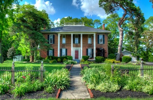 Great Place to stay Emma's Bed and Breakfast near Springfield 