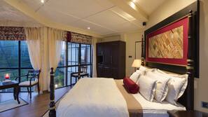 1 bedroom, premium bedding, minibar, in-room safe
