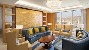 Surmatelas, minibar, coffre-forts dans les chambres, bureau