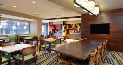 Fairfield Inn & Suites by Marriott Raleigh Capital Blvd./I-540